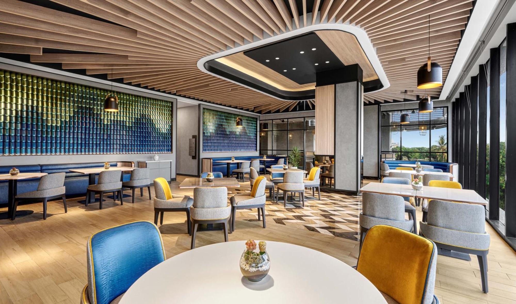 Hyatt Place Makassar Esterno foto