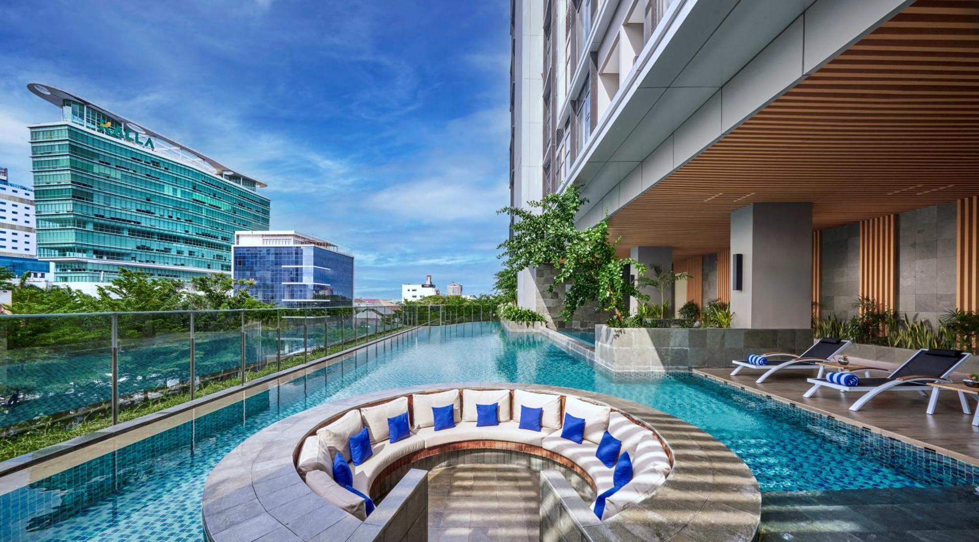 Hyatt Place Makassar Esterno foto